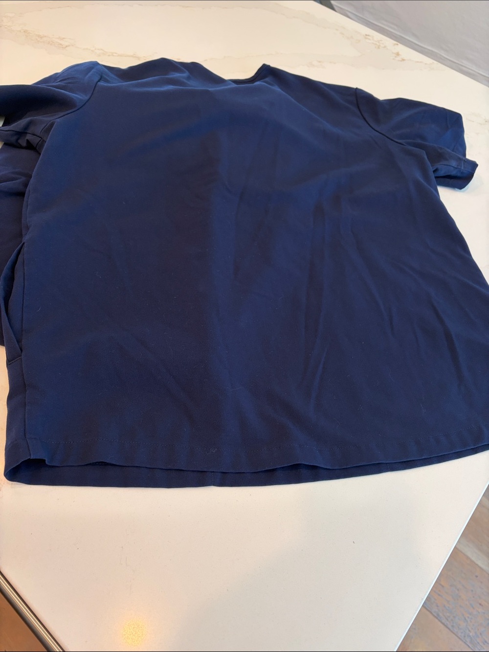Figs Men's Large Technical Collection Scrub Set in Navy - Picture 6 of 16
